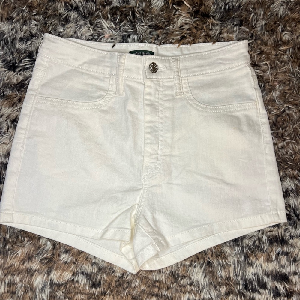 white high rise shorts